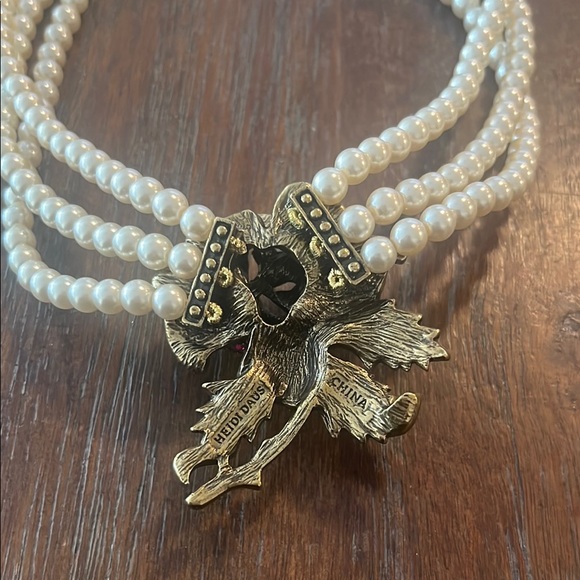 Heidi Daus 3 strand necklace - Picture 4 of 4